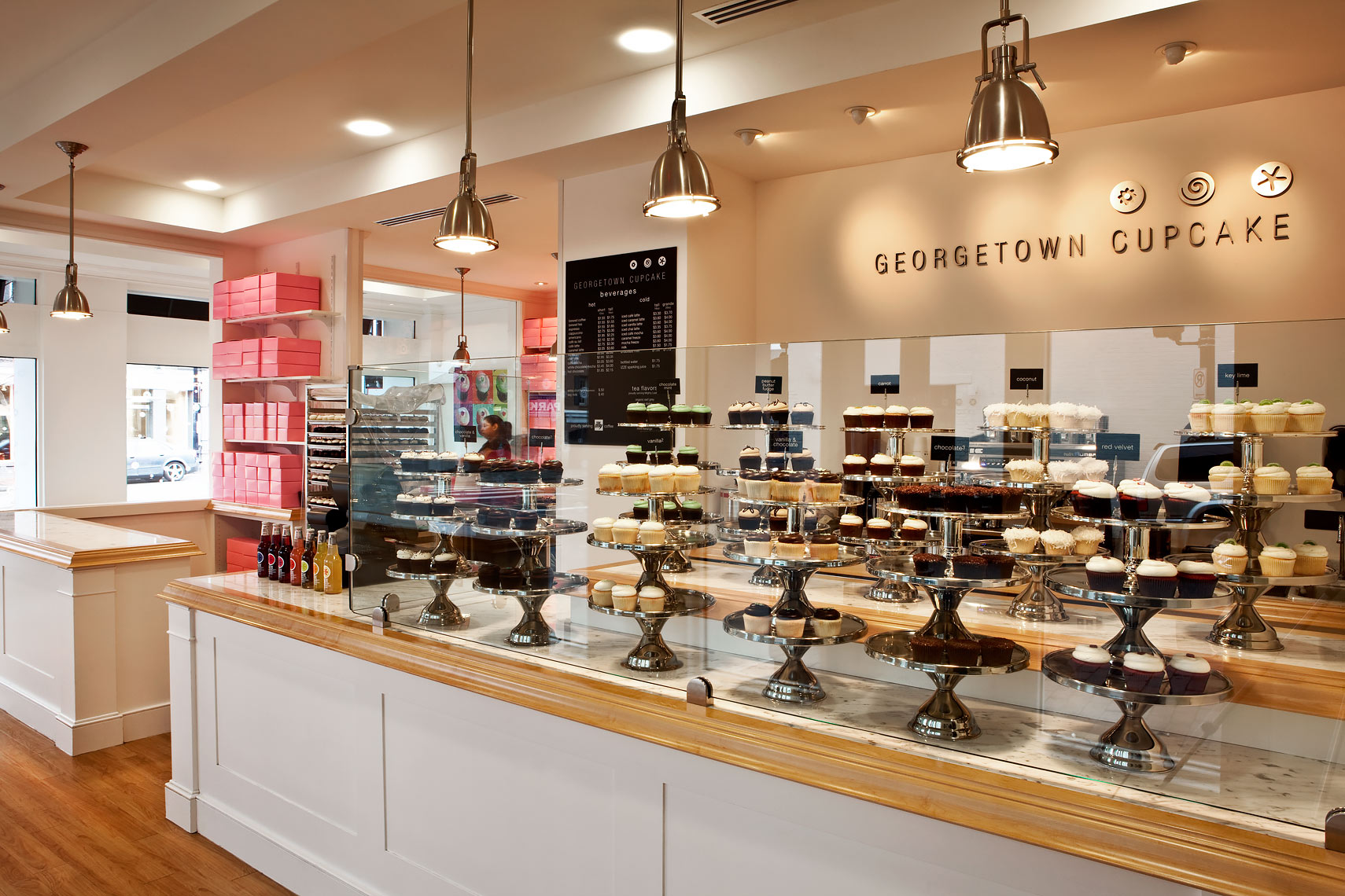 FOOD-Bakery1-Georgetown-Cupcake